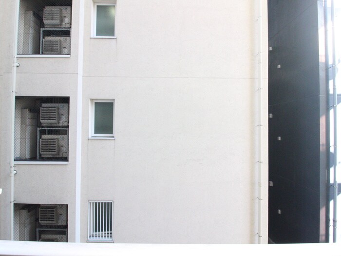 物件内観写真19　(室内からの展望)