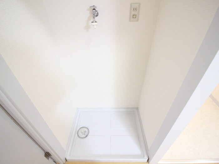 物件内観写真20　(洗濯機置場)