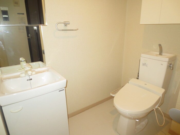 物件内観写真11　(トイレ)