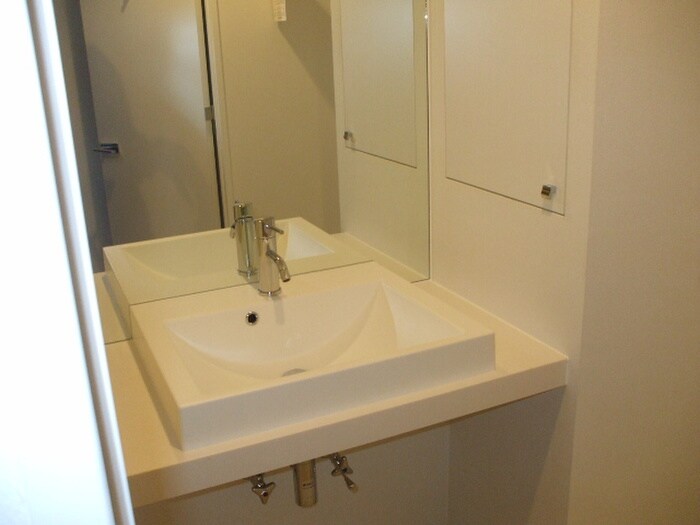 物件内観写真11　(洗面)