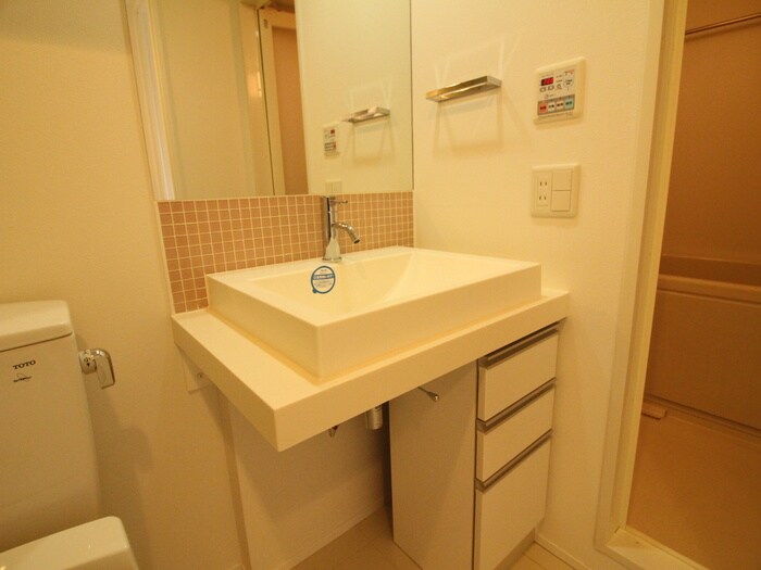 物件内観写真12　(洗面)