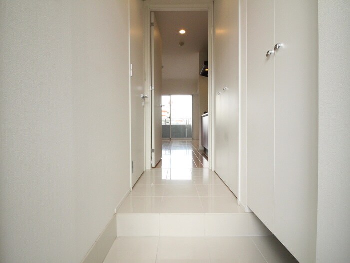 物件内観写真17　(廊下)