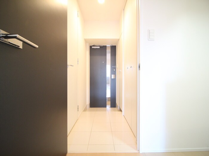 物件内観写真18　(廊下)