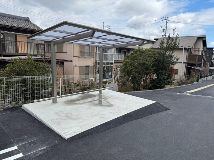 物件外観写真6　(駐輪場)