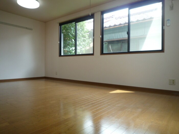 物件内観写真9　(居室)