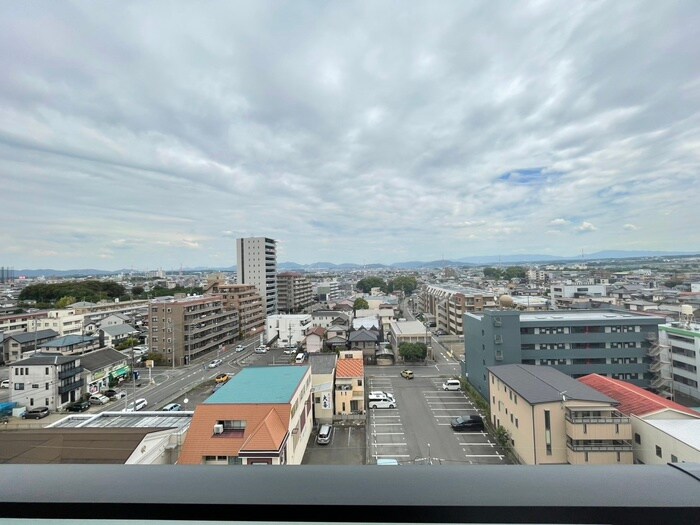 物件内観写真16　(室内からの展望)