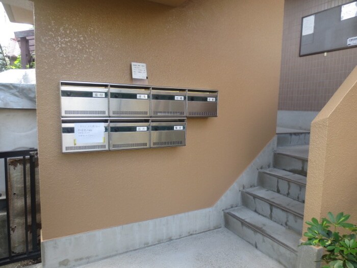 物件外観写真4　(建物設備)