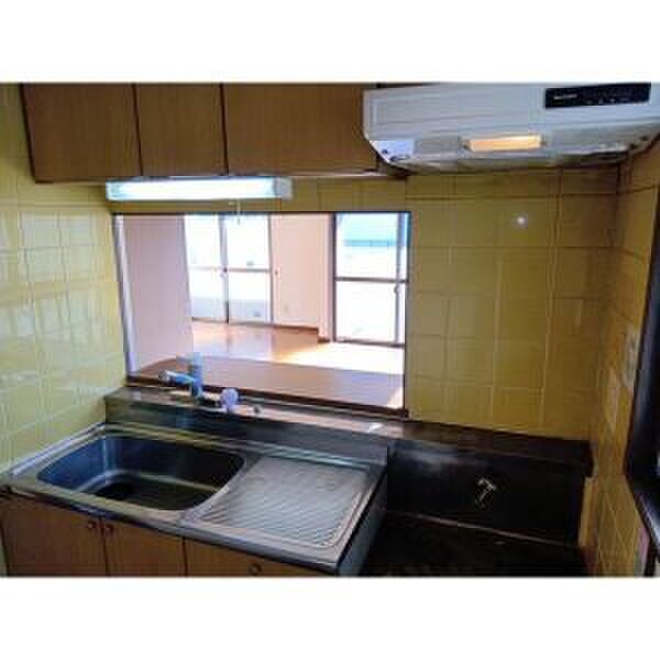 物件内観写真4　(居室)