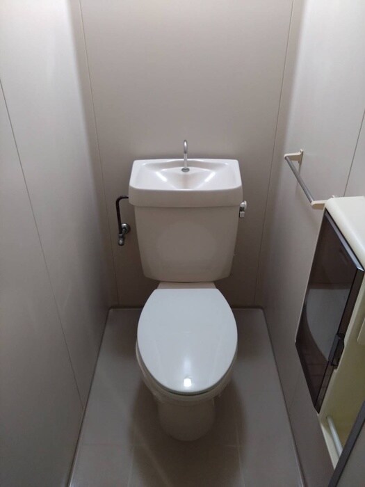 物件内観写真11　(トイレ)