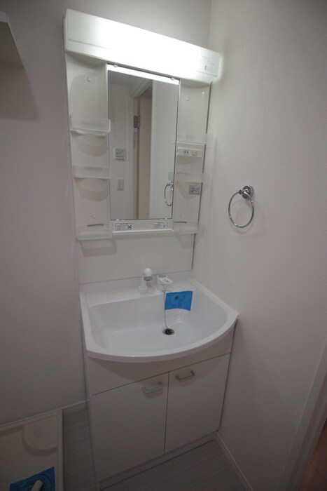 物件内観写真8　(洗面)