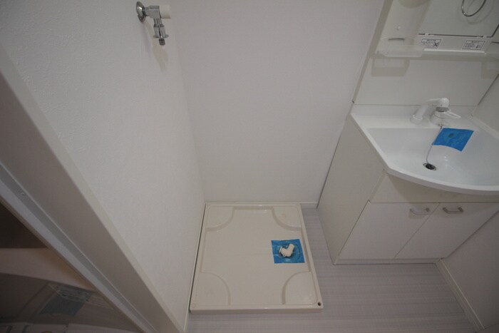 物件内観写真11　(洗濯機置場)