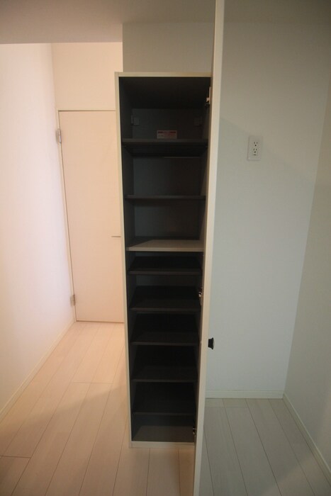 物件内観写真15　(靴箱)