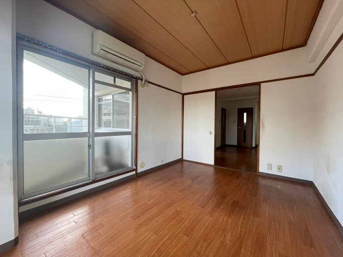 物件内観写真8　(居室)