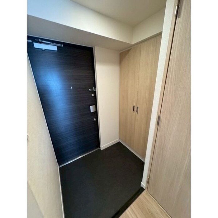 物件内観写真15　(玄関)