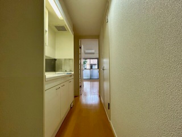 物件内観写真13　(廊下)