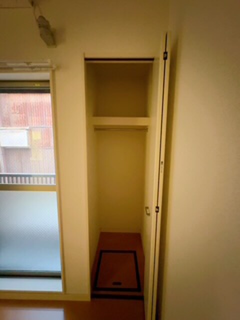 物件内観写真15　(収納)