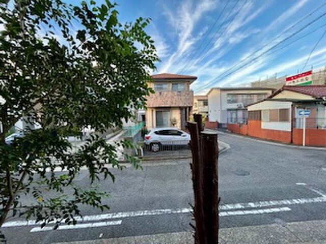 物件内観写真20　(室内からの展望)