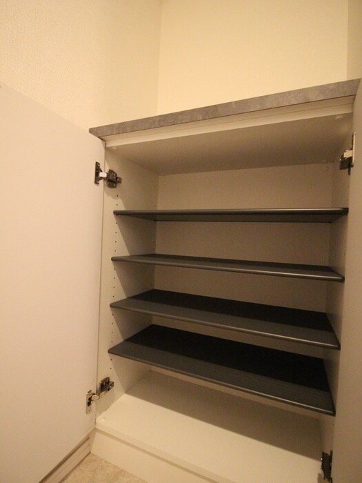 物件内観写真16　(靴箱)