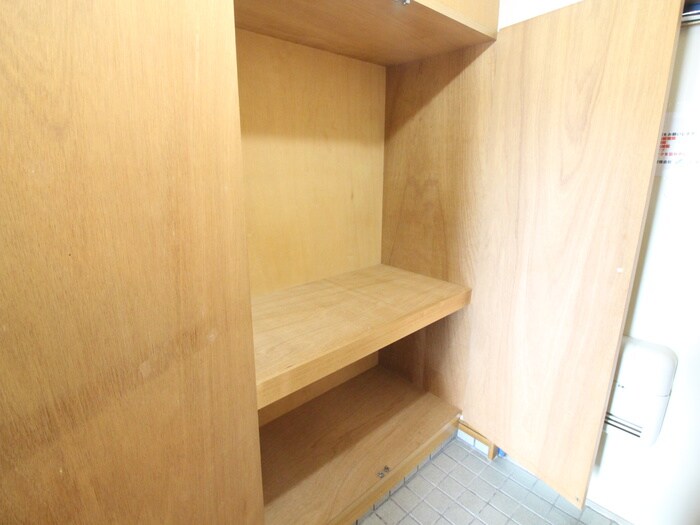 物件内観写真9　(収納)