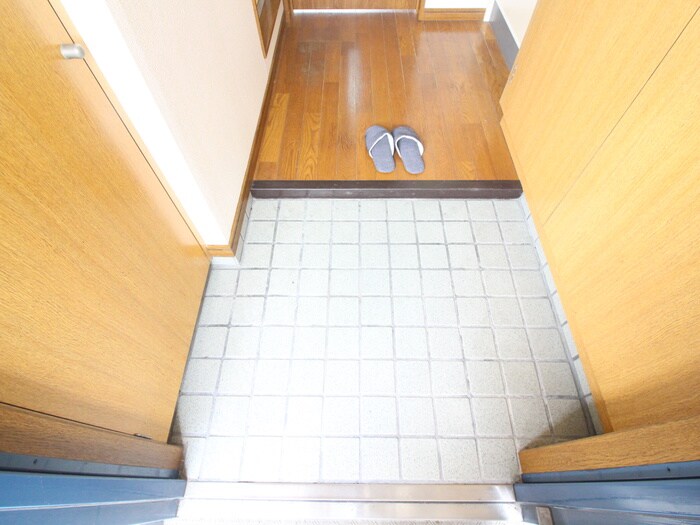 物件内観写真22　(玄関)