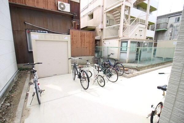 駐輪場