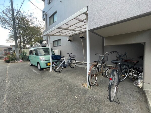 駐輪場
