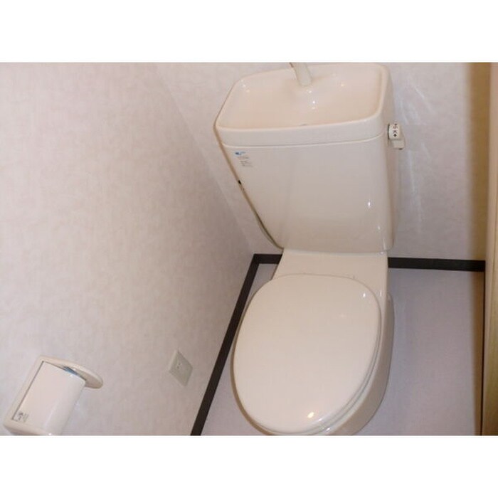 物件内観写真5　(トイレ)