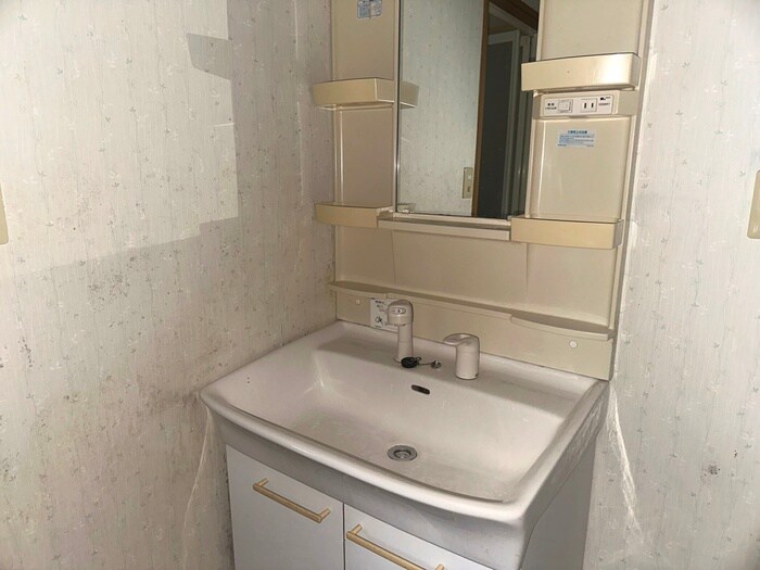 物件内観写真12　(洗面)