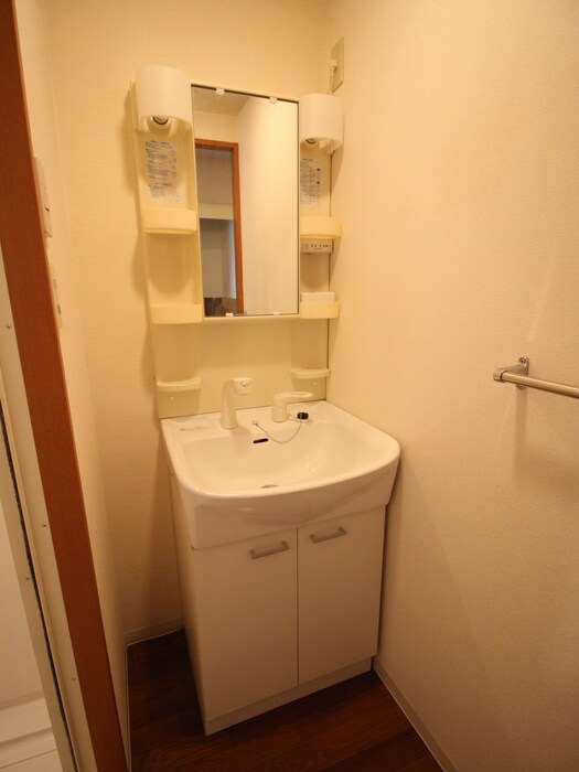 物件内観写真9　(洗面)