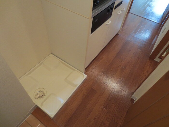 物件内観写真14　(洗濯機置場)