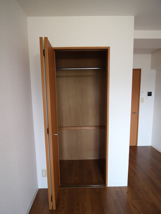 物件内観写真15　(収納)