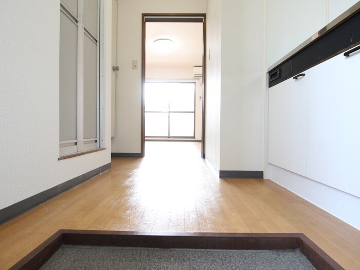 物件内観写真18　(廊下)