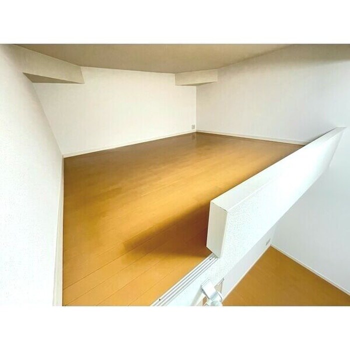 物件内観写真11　(ロフト)