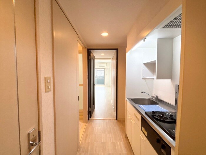 物件内観写真19　(廊下)