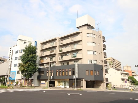 パールハイツくれない外観写真