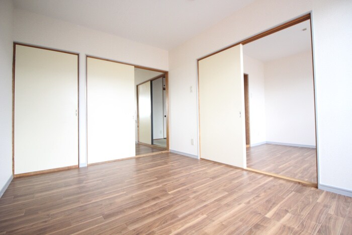 物件内観写真9　(居室)