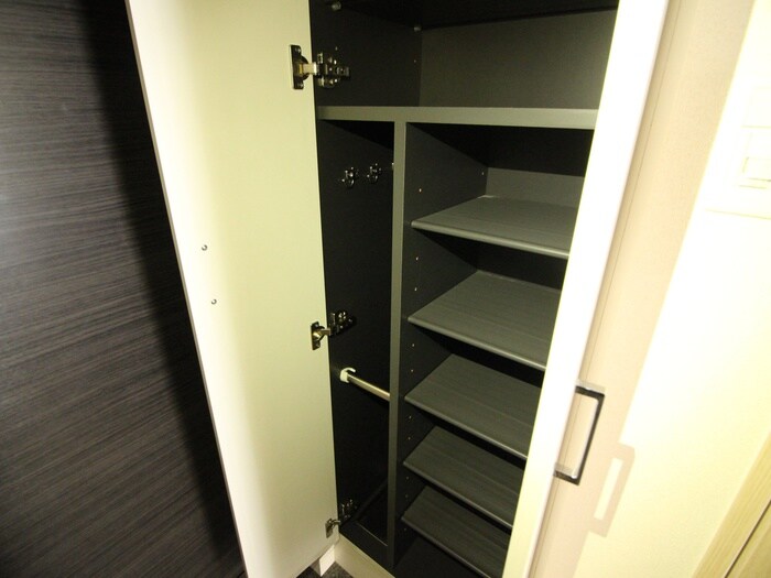 物件内観写真16　(靴箱)