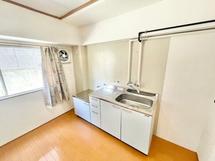 物件内観写真8　(キッチン)