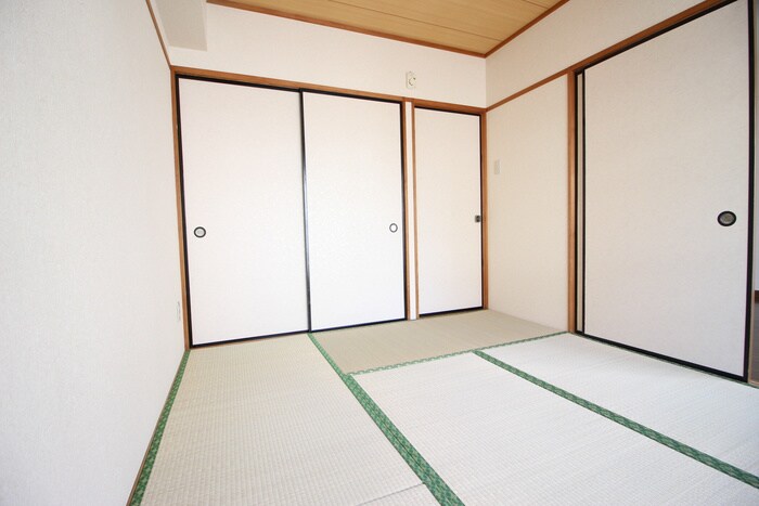 物件内観写真10　(居室)