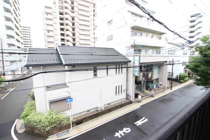 物件内観写真15　(室内からの展望)