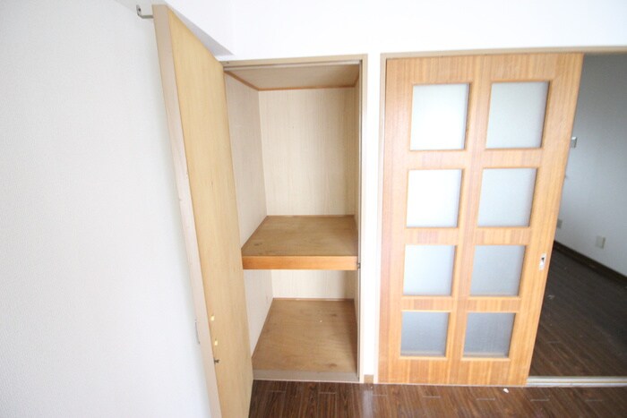 物件内観写真18　(収納)