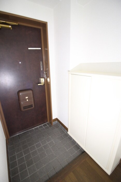 物件内観写真19　(玄関)