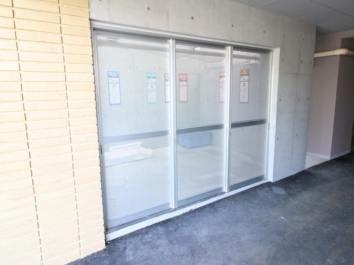 物件外観写真6　(建物設備)