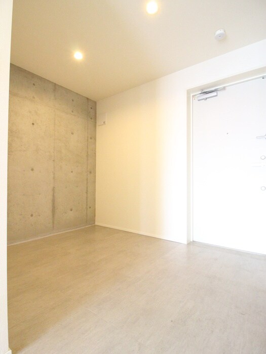 物件内観写真16　(玄関)