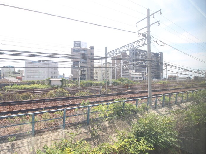 物件内観写真17　(室内からの展望)