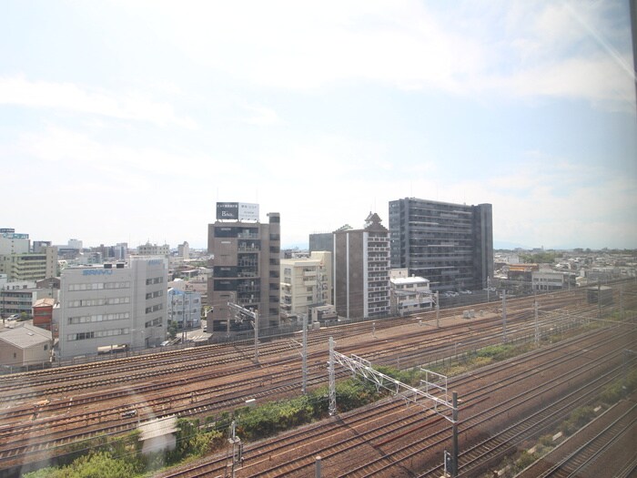 物件内観写真20　(室内からの展望)