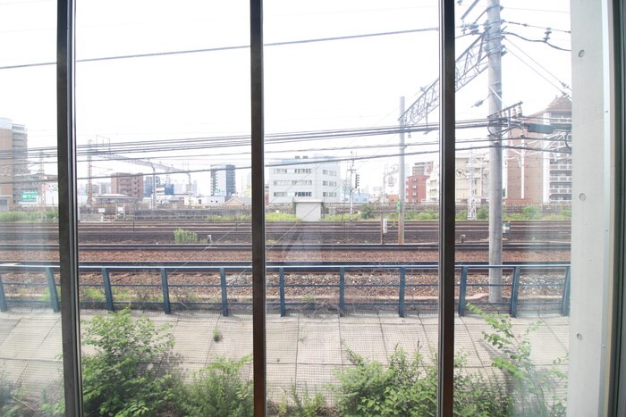 物件内観写真22　(室内からの展望)