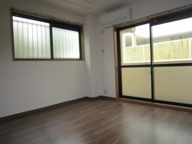 物件内観写真15　(居室)