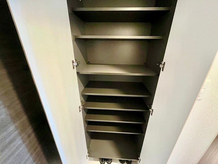 物件内観写真18　(靴箱)