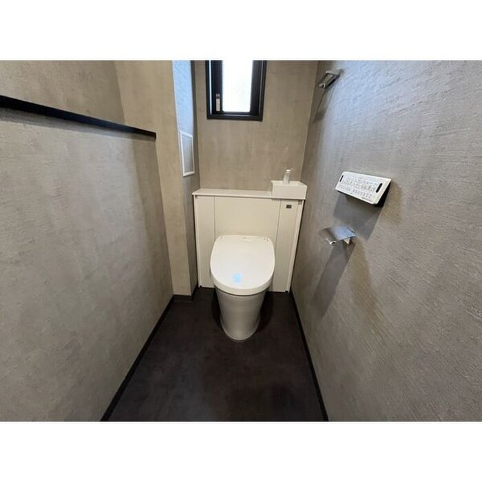 物件内観写真9　(トイレ)